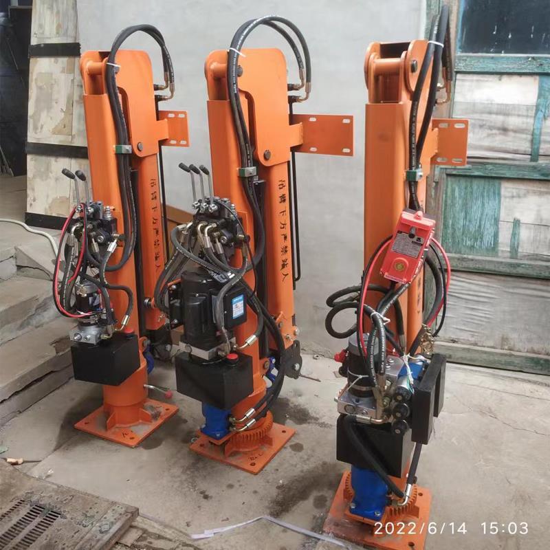 芳苑乡重汽蓝牌随车吊 3.2吨 国六动力强 液压驱动 农用自卸起重机